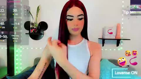 IVANA SICONYKS online show from February 27, 7:58 pm