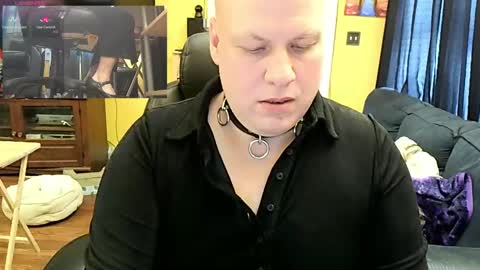 SLRN296512741 online show from October 6, 9:12 pm