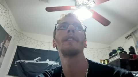 Snapshot of 2big2hype chatting on July 31, 1:05 am cheif online show from July 31, 1:05 am