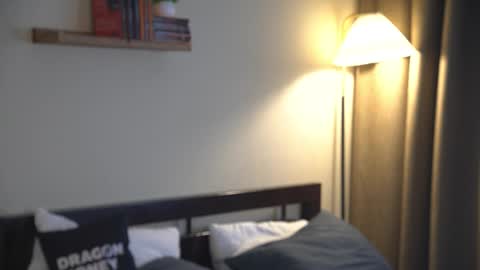 Snapshot of 2girls_1dream chatting on March 27, 6:19 am Elley online show from March 27, 6:19 am