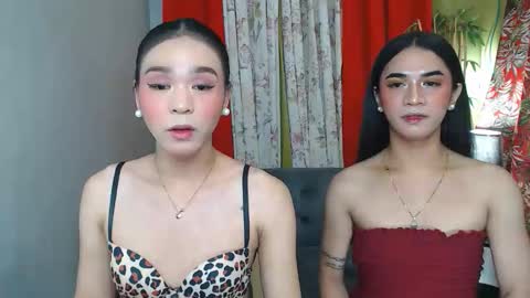 2hotblowjob694uxxx online show from May 25, 3:51 pm