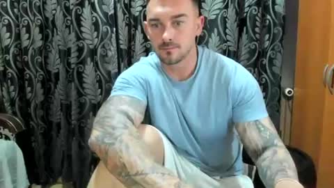 Snapshot of 2sexymuscles chatting on June 23, 8:40 pm 2sexymuscles online show from June 23, 8:40 pm