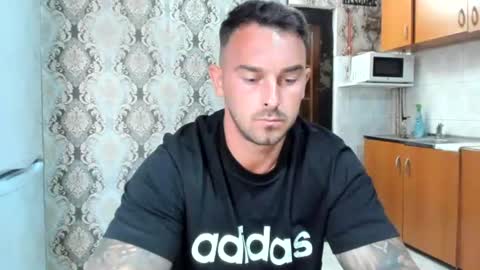 Snapshot of 2sexymuscles chatting on August 8, 8:44 pm 2sexymuscles online show from August 8, 8:44 pm