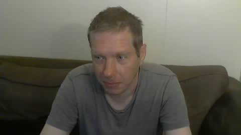 2small4you83 online show from June 17, 11:01 am
