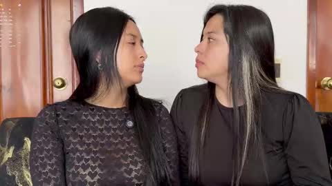 Snapshot of 2summerlove2 chatting on March 5, 2:24 pm Dalilah and Tarah online show from March 5, 2:24 pm
