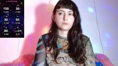 Snapshot of 333w4zh1n3 chatting on June 9, 8:42 pm Eva online show from June 9, 8:42 pm