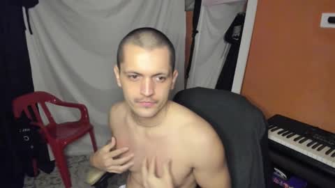 Snapshot of 37sins chatting on October 13, 12:43 am Alex THE BIG SNAKE DUDE online show from October 13, 12:43 am