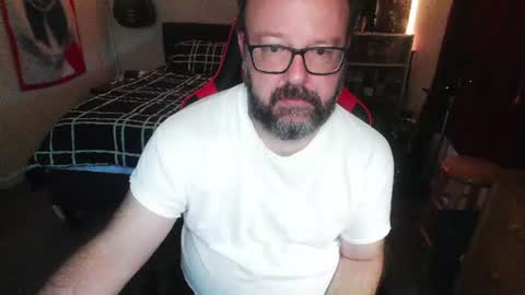 Snapshot of 3ndlessmike chatting on June 17, 11:23 am 3ndlessmike online show from June 17, 11:23 am