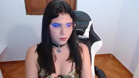 erika online show from January 29, 3:22 am