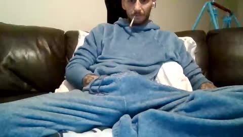 Snapshot of 420feetloverr420 chatting on May 24, 12:37 am 420feetloverr420 online show from May 24, 12:37 am