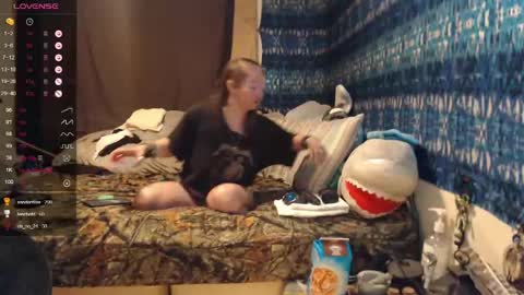 420stonerchick online show from May 13, 12:24 pm