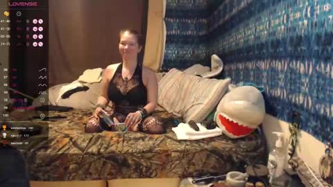420stonerchick online show from May 15, 1:07 pm