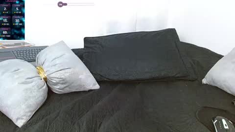 493ashlyfoxx online show from March 11, 4:54 am