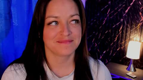 Snapshot of 4ngel_greey chatting on October 29, 9:27 pm ... .     Angel     . ... online show from October 29, 9:27 pm