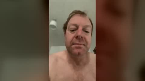 robert online show from March 11, 7:58 am