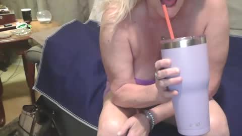 Jane online show from March 22, 8:18 am