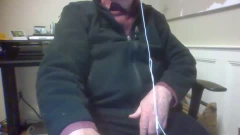Snapshot of 4uguys chatting on April 5, 2:09 am 4uguys online show from April 5, 2:09 am