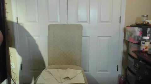 Snapshot of 4ustyn chatting on February 7, 6:14 am 4ustyn online show from February 7, 6:14 am