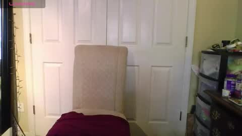 Snapshot of 4ustyn chatting on March 17, 8:12 pm 4ustyn online show from March 17, 8:12 pm