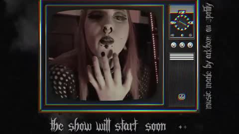 Juune online show from April 3, 6:06 pm