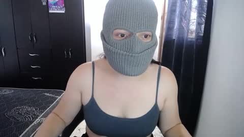 SHANNON online show from December 2, 5:15 pm