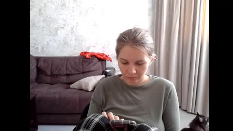 Snapshot of 69riley_reid69 chatting on February 12, 6:52 am 69Riley Reid69 online show from February 12, 6:52 am