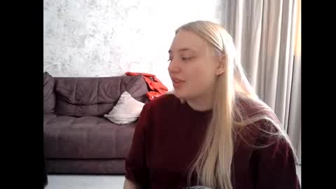Snapshot of 69riley_reid69 chatting on February 17, 6:54 am 69Riley Reid69 online show from February 17, 6:54 am