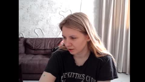 Snapshot of 69riley_reid69 chatting on March 3, 6:19 am 69Riley Reid69 online show from March 3, 6:19 am