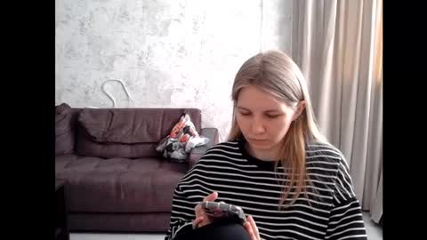 Snapshot of 69riley_reid69 chatting on March 6, 7:05 am 69Riley Reid69 online show from March 6, 7:05 am