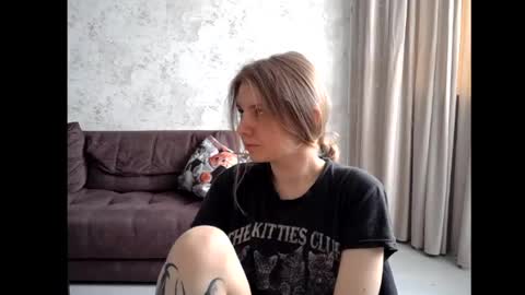 Snapshot of 69riley_reid69 chatting on April 27, 6:22 am 69Riley Reid69 online show from April 27, 6:22 am