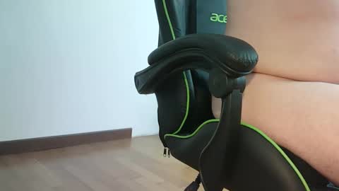 Snapshot of 69troll chatting on February 20, 7:54 am 69troll online show from February 20, 7:54 am