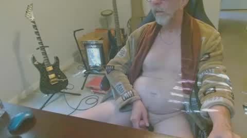 6stringer62 online show from April 5, 8:39 pm