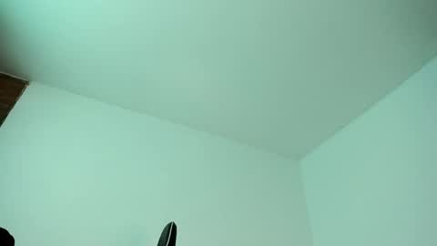 Snapshot of 77neferkitty77 chatting on April 3, 7:01 pm online show from April 3, 7:01 pm