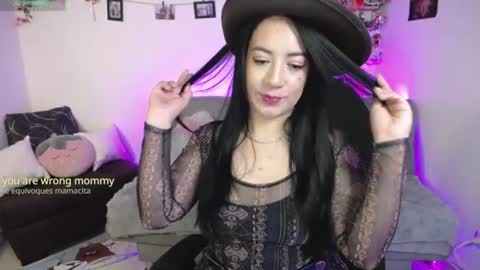 Snapshot of 77scarlett chatting on July 2, 1:38 am Scarlett online show from July 2, 1:38 am