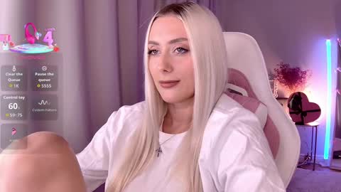 Loren Wood online show from May 28, 4:26 pm