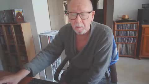  Papi  online show from October 20, 9:10 am