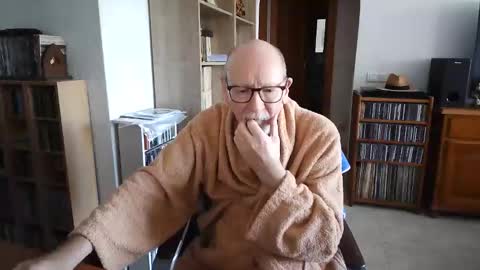  Papi  online show from November 27, 10:28 am