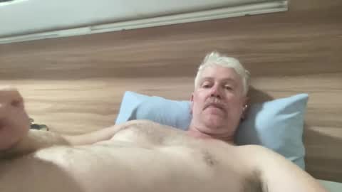 Snapshot of 82mickchef chatting on February 12, 8:42 am 82mickchef online show from February 12, 8:42 am