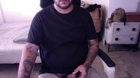 Snapshot of 8cha chatting on January 18, 8:45 pm 8cha online show from January 18, 8:45 pm