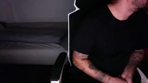 Snapshot of 8cha chatting on February 2, 4:11 am 8cha online show from February 2, 4:11 am