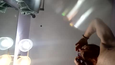 8intenn online show from September 28, 8:52 am