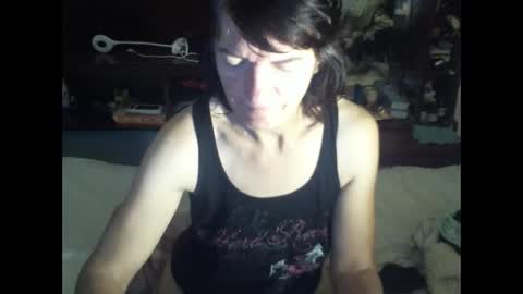 Snapshot of 8mistress8 chatting on December 22, 8:05 am 8MISTRESS8 online show from December 22, 8:05 am