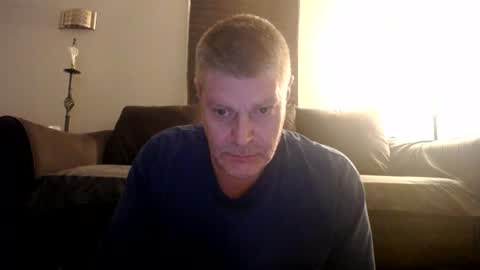 Snapshot of 989guy chatting on June 24, 11:59 pm 989guy online show from June 24, 11:59 pm