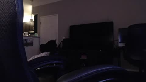 Snapshot of 9inchcurved chatting on June 15, 7:32 am 9inchcurved online show from June 15, 7:32 am