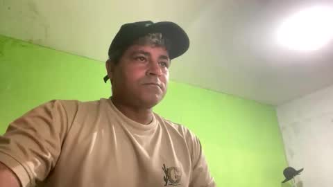 9vinhocamshow online show from April 2, 11:46 pm