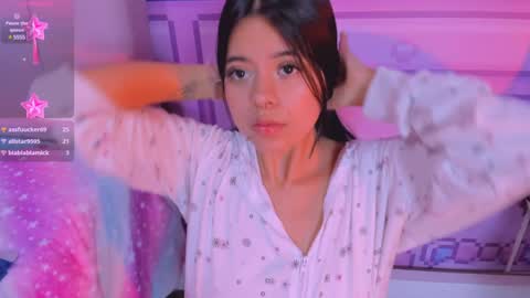 Alice  online show from December 22, 6:17 am