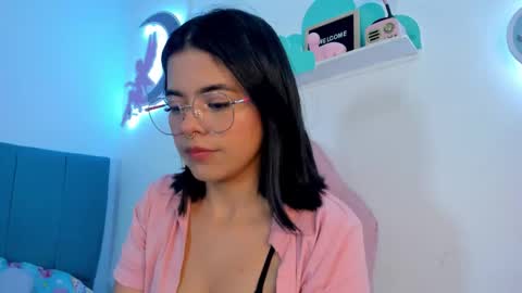 Alice  online show from September 12, 2:55 am