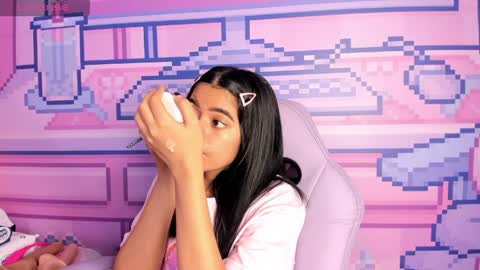 Alice  online show from March 30, 9:16 pm