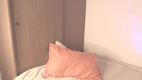 _abrill_20 online show from March 22, 2:42 pm