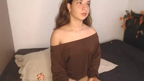 Snapshot of _abrill_20 chatting on May 4, 4:14 pm _abrill_20 online show from May 4, 4:14 pm